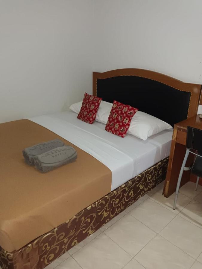 Karsa Utama Hotel Jakarta Exterior foto